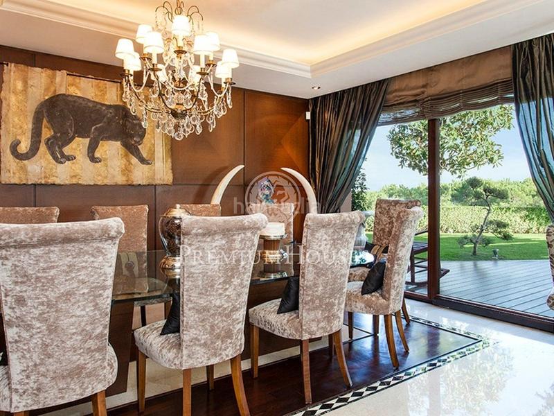 Foto 7f9ff53d-82db-48d6-bc01-2d2df98bd1fd. Casa con riscaldamento parcheggio piscina in Calella