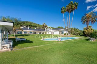 Maison à Supermaresme. Casa de una planta en venta con vistas panorámicas al mar en sup