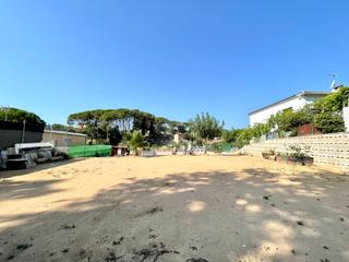 Wohngrundstück in Niàgara Parc -Àgora Parc. Terreno plano en tordera