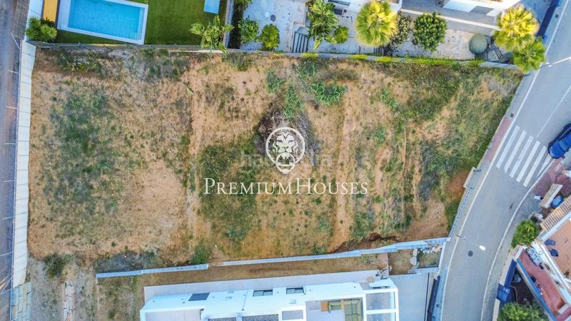 Foto 4b62ef23-3d7f-49ff-9a91-cff30d255a4e. Wohngrundstück in Canet de Mar