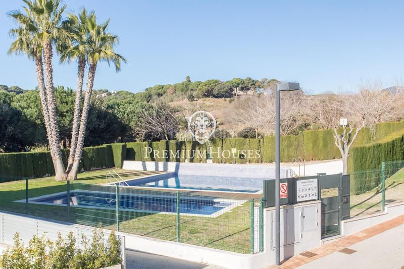 Foto 8de499fc-bac1-4fd0-9e28-154eb0724958. Reihenhaus mit heizung parking pool in Urbanitzacions Sant Pol de Mar