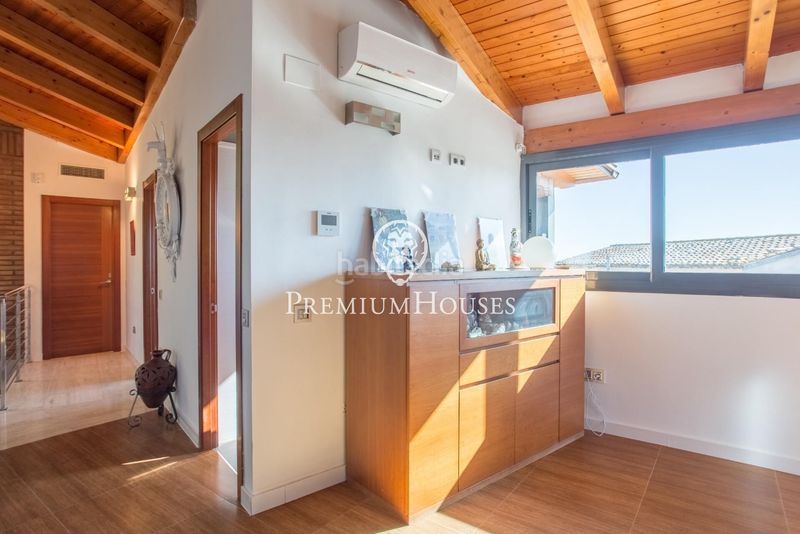 Foto e3cc3e33-d529-40eb-b5d6-bedcdebfa4fd. Casa amb calefacció aparcament piscina a Urbanitzacions Arenys de Mar