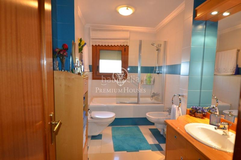 Foto 61a0ab21-61d3-475c-afd2-3da6eed1da6c. Maison avec chauffage parking piscine dans Alella