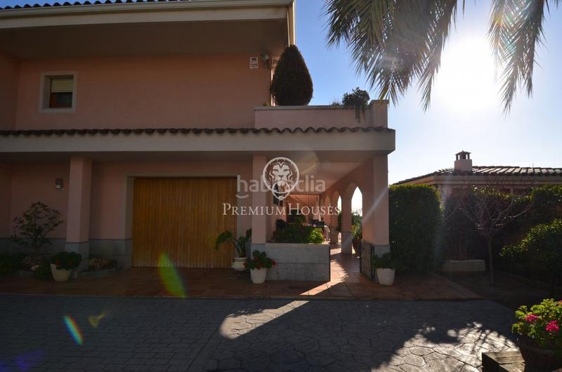 Foto ebcbb296-af37-48c8-b83d-dba4bf2eb11c. Maison avec chauffage parking piscine dans Alella