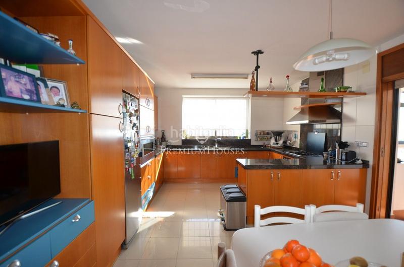 Foto ed73e86b-396a-4a2f-8ec2-2dd5579827be. Maison avec chauffage parking piscine dans Alella