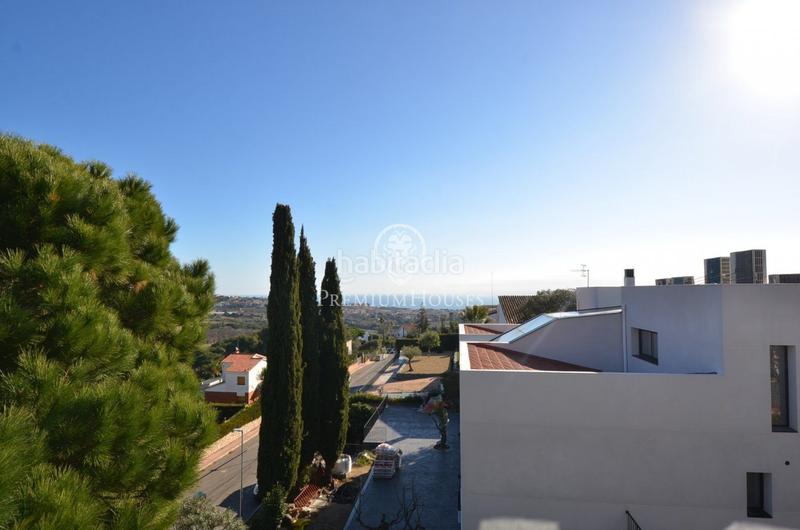 Foto f0f81f74-4385-4a74-975b-4cd25d44ad8c. Maison avec chauffage parking piscine dans Alella