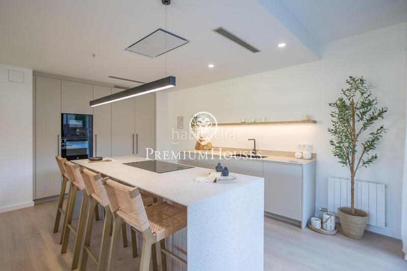 Foto f582530c-1e18-427b-b4cb-9b52e4d0b362. Haus mit heizung parking pool in Alella