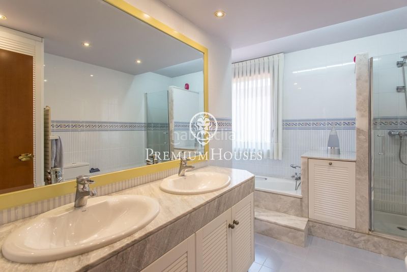 Foto 0c4d82e7-8904-4091-bcd1-61466bd7a65e. Casa amb calefacció aparcament piscina a Alella