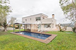 Casa a Vallromanes. Impecable casa en venta en el golf de vallrromanes