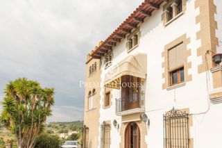 Mas à Urbanitzacions. Masía a la venta en arenys de mar con vistas a la naturaleza