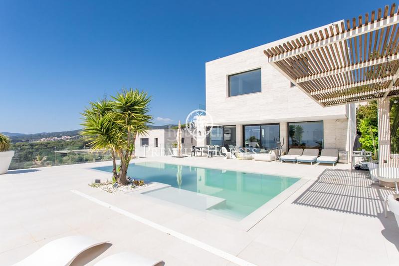 Foto f0695c98-5b29-48ac-8536-f138edac4992. Casa amb calefacció aparcament piscina a Montalnou - Milans del Bosc Sant Vicenç de Montalt