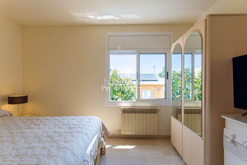 Foto a41d1a7a-a564-4479-87a0-bc07a4db605d. Casa amb calefacció aparcament piscina a Centre Masnou (El)