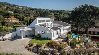 Maison à Rocaferrera. Vivienda exclusiva de diseño en rocaferrera con vistas al mar, s