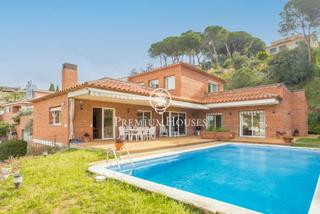 Casa a Caldes d´Estrac. Exclusiva casa en venta en caldes destrac