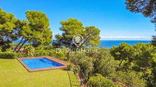 Casa a Rocaferrera. Casa en venta en sant andreu de llavaneres con espectaculares vi