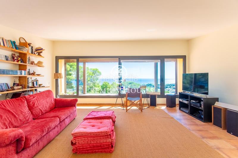 Foto 6ff8c716-fa8d-4d1e-b9dd-ef46c28145bd. Casa con riscaldamento parcheggio piscina in Rocaferrera Sant Andreu de Llavaneres