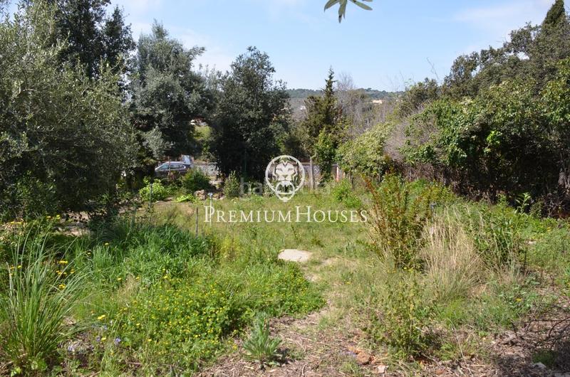 Foto c832b3e7-b12f-4ea4-9aea-de824eddd5b0. Terreny residencial a Masnou Alt Masnou (El)