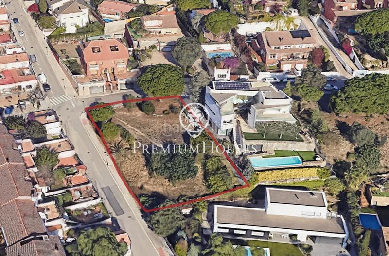 Foto 5b57fb74-c689-4dbb-b241-3347fa30c165. Terreno residenziale in Montalnou - Milans del Bosc Sant Vicenç de Montalt