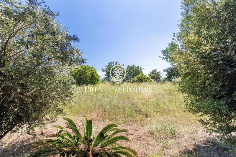 Foto fb4e63d6-010a-491f-9587-183fe5a9e0b4. Terreno residenziale in Montalnou - Milans del Bosc Sant Vicenç de Montalt