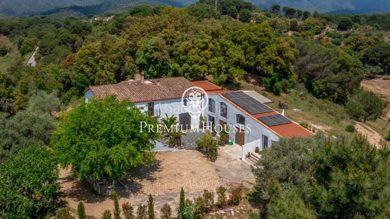 Foto 52d0417c-f560-43a5-b051-ce92d6d2b02c. Casa encanto rústico con alma catalana en Sant Iscle de Vallalta