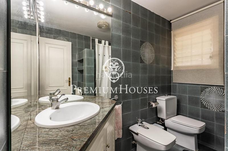 Foto bb807b92-f35e-4d0f-9965-1966d6bba73f. Casa amb calefacció aparcament piscina a Mas Ram Badalona