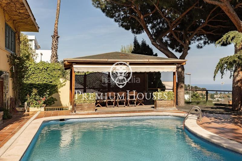 Foto e3437627-5216-4d4e-952c-bb60cfa68a39. Casa amb calefacció aparcament piscina a Mas Ram Badalona