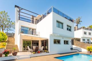 Casa a Sant Cebrià de Vallalta. Casa en venta en sant cebrià de vallalta  urb. vistamar