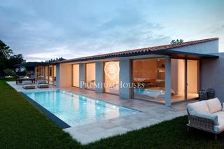 Maison à Supermaresme. Exclusiva casa en venta de obra nueva de una sola planta en supe