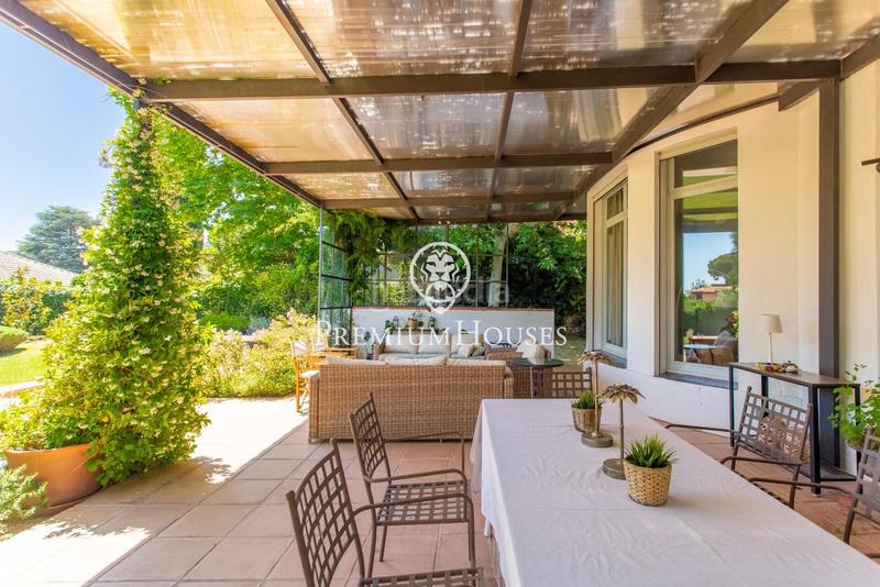 Foto 5f40f90e-d615-4a60-8f91-a35431eb6c57. Casa con riscaldamento piscina in Nucli Urbà Argentona