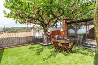 Lloguer Casa a Cabrils. Casa en alquiler en cabrils con piscina y en el centro urbano