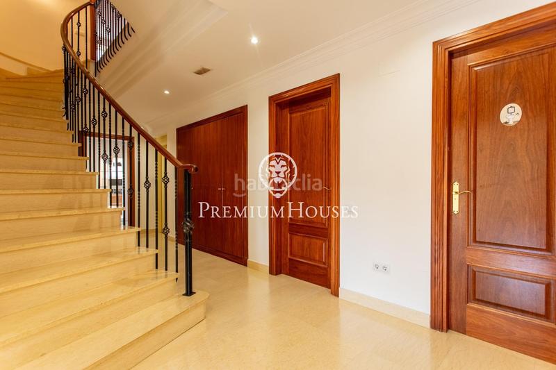 Foto 02480ef0-1aa9-4637-a41d-4074c894864d. Casa con riscaldamento parcheggio piscina in Vilassar de Dalt