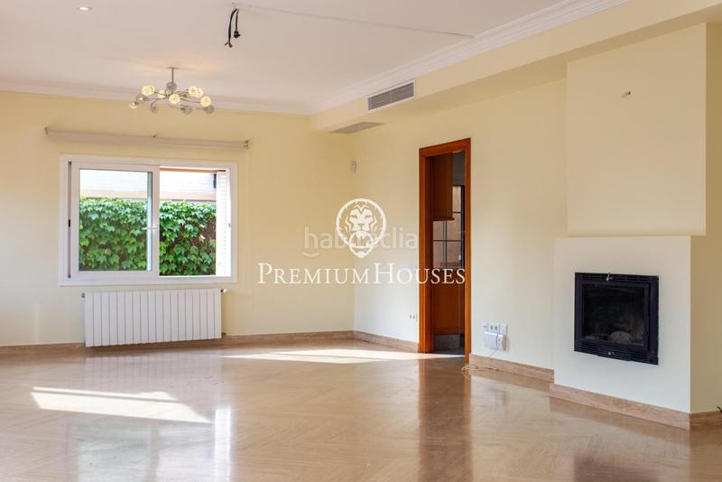 Foto 1e768bf2-b659-4985-9a71-40f2295a1417. Casa con riscaldamento parcheggio piscina in Vilassar de Dalt