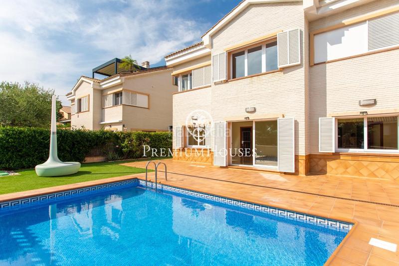 Foto 37e592fb-c194-4c2c-9ede-85a1069fb55b. Casa con riscaldamento parcheggio piscina in Vilassar de Dalt