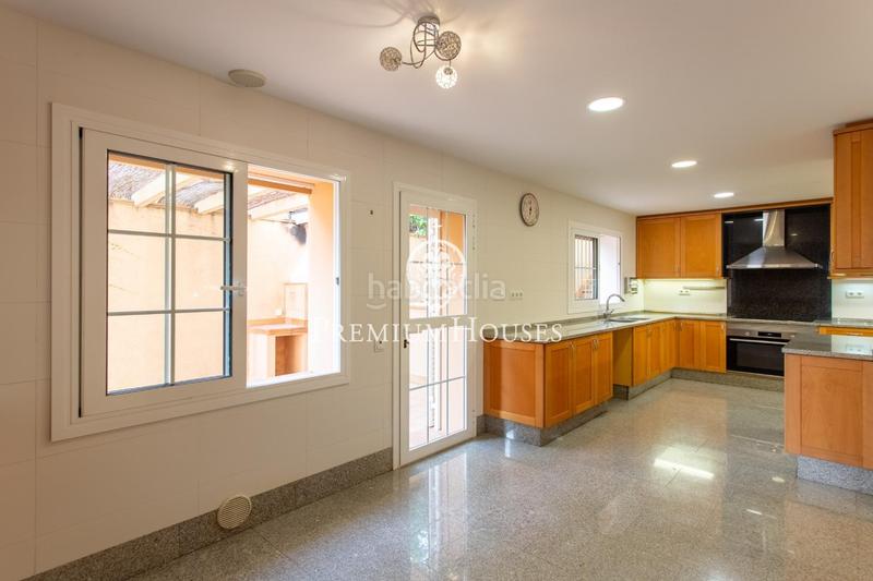 Foto 4ba9c316-abb2-4533-bc19-0d72d0e346d4. Casa con riscaldamento parcheggio piscina in Vilassar de Dalt