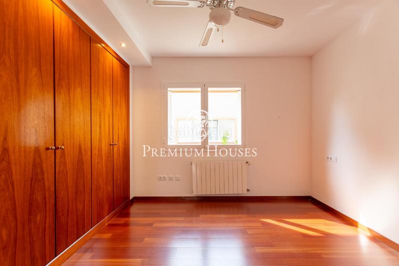 Foto c34b178a-b723-4e3f-8d50-a7c2984616bf. Casa con riscaldamento parcheggio piscina in Vilassar de Dalt