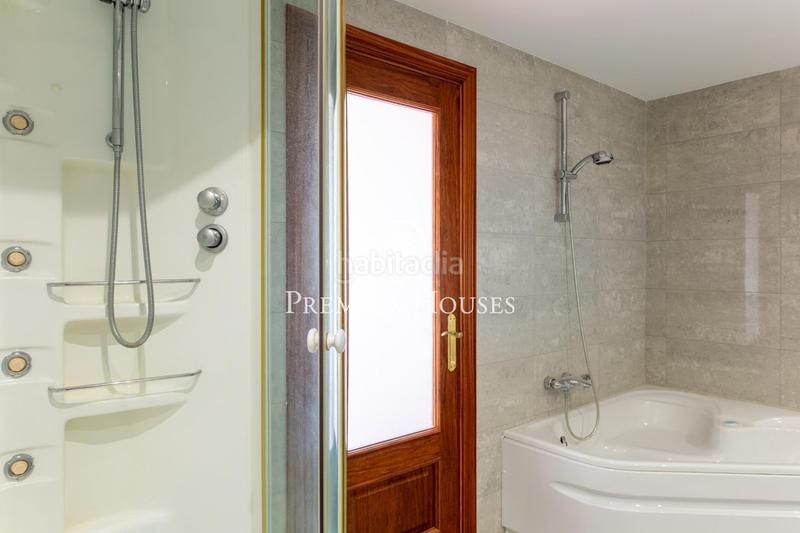 Foto d0516988-0f53-4b15-8d8e-a18f480ec37d. Casa con riscaldamento parcheggio piscina in Vilassar de Dalt