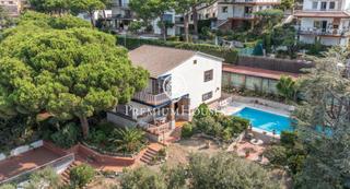 Casa en Premià de Dalt. Casa en venta en premià de dalt con impresionantes vistas