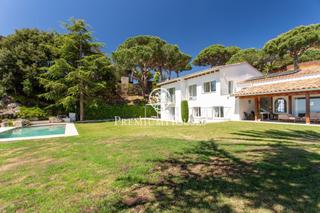 Rent House in Supermaresme. Casa en alquiler en supermaresme con espectaculares vistas al ma
