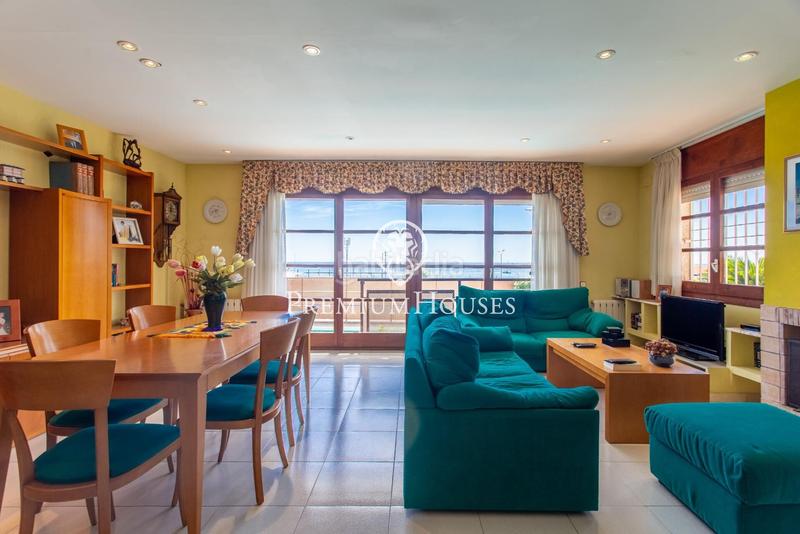 Foto 44d03b61-4369-4196-b8eb-f7d4d6c662a1. Casa amb aparcament a Can Sans Sant Andreu de Llavaneres