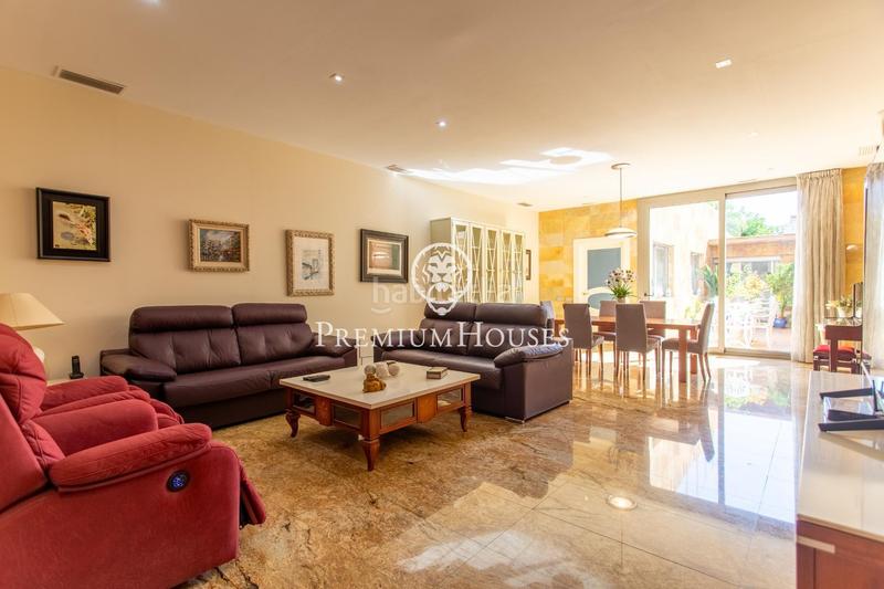 Foto 09669639-d559-4210-916b-6ed545483685. Casa  de pueblo en venta en el centro en Centre Mataró