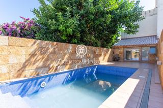 Casa a Centre. Casa de pueblo en venta en el centro de mataró
