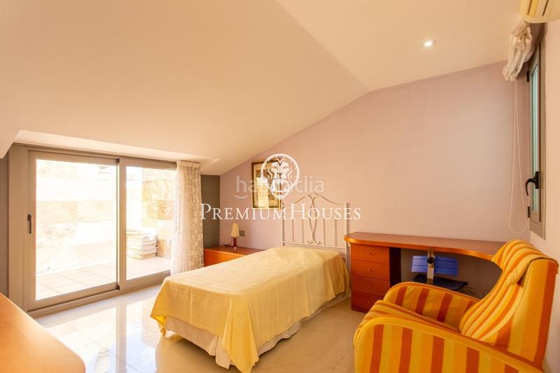 Foto 7eae65dd-7d43-44b2-bed9-dd71f6bfdf90. Casa amb aparcament a Centre Mataró