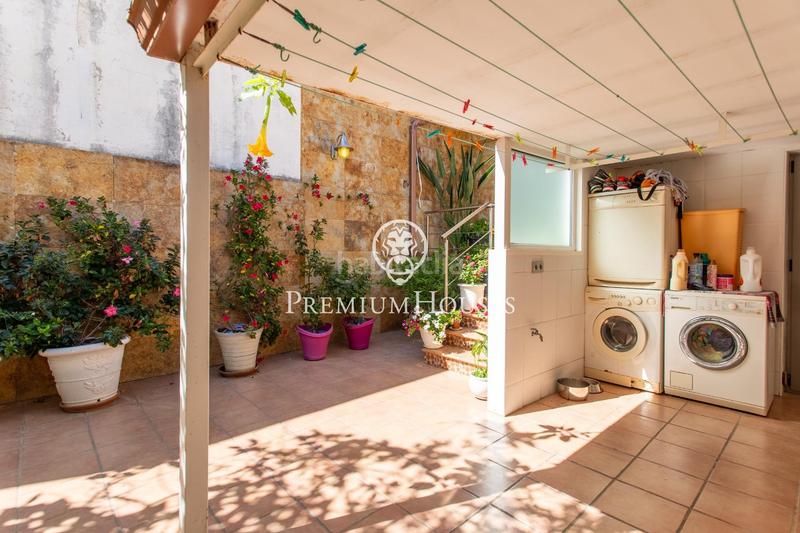 Foto 8a63dd33-9307-42e1-afee-6424b1cb47ba. Casa  de pueblo en venta en el centro en Centre Mataró