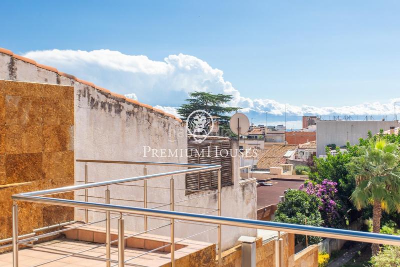 Foto d04b75f2-2df5-42a4-b30a-d8a2ba0d3f52. Casa  de pueblo en venta en el centro en Centre Mataró