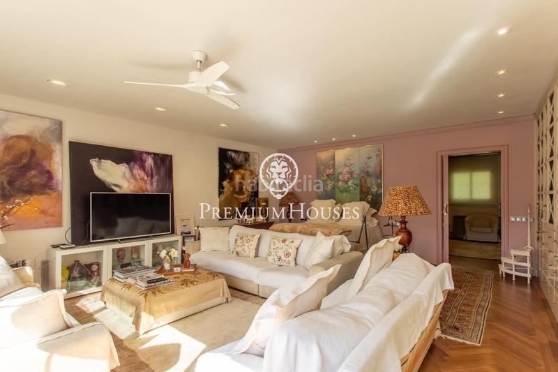 Foto 48e09385-ef25-4851-895b-ce7cda7b3305. Casa con riscaldamento parcheggio piscina in Califòrnia-Santa Madrona Masnou (El)