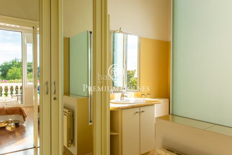 Foto 6f302623-cb34-453a-a6cc-090f1803153f. Casa con riscaldamento parcheggio piscina in Califòrnia-Santa Madrona Masnou (El)