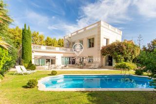 Haus in Califòrnia-Santa Madrona. Impresionante casa en venta en el centro de el masnou
