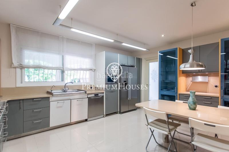 Foto efaf11fb-88db-4828-b845-5609e757d5bf. Casa con riscaldamento parcheggio piscina in Califòrnia-Santa Madrona Masnou (El)