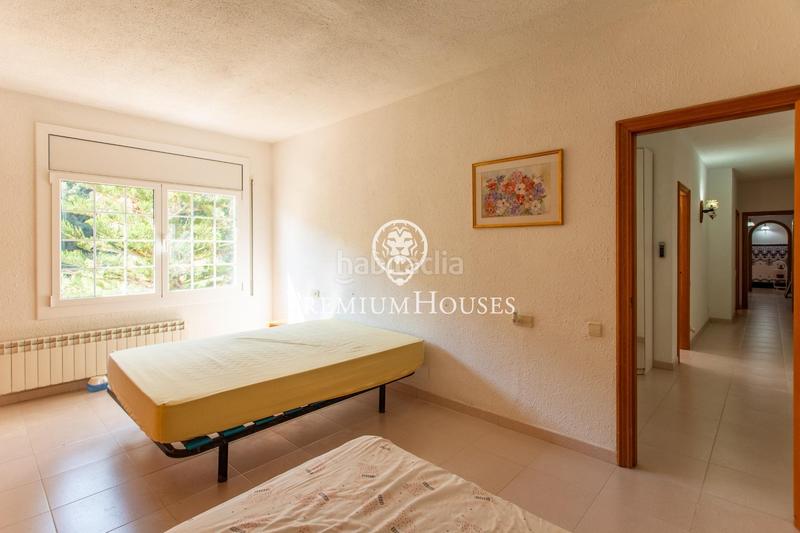 Foto 4a6ad19f-d79c-4662-8329-05dc07fb8ee4. Alquiler casa  independiente con piscina interior y jardín en alquiler en Calella