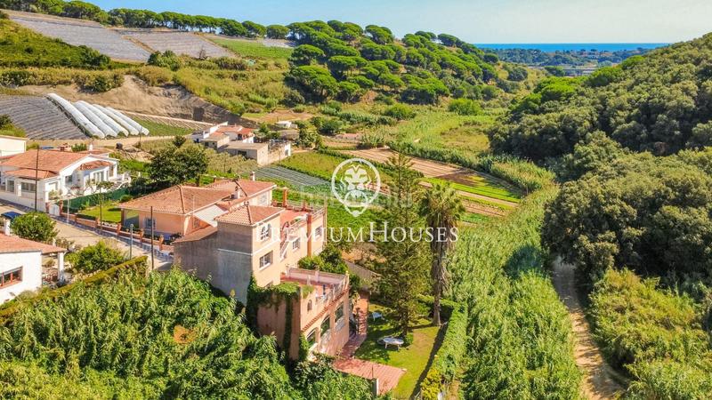 Foto 94c425c9-b15e-453a-945b-e7557fb9ee2c. Alquiler casa  independiente con piscina interior y jardín en alquiler en Calella